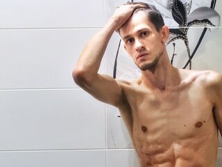 BruceRain's Live Nude Chat