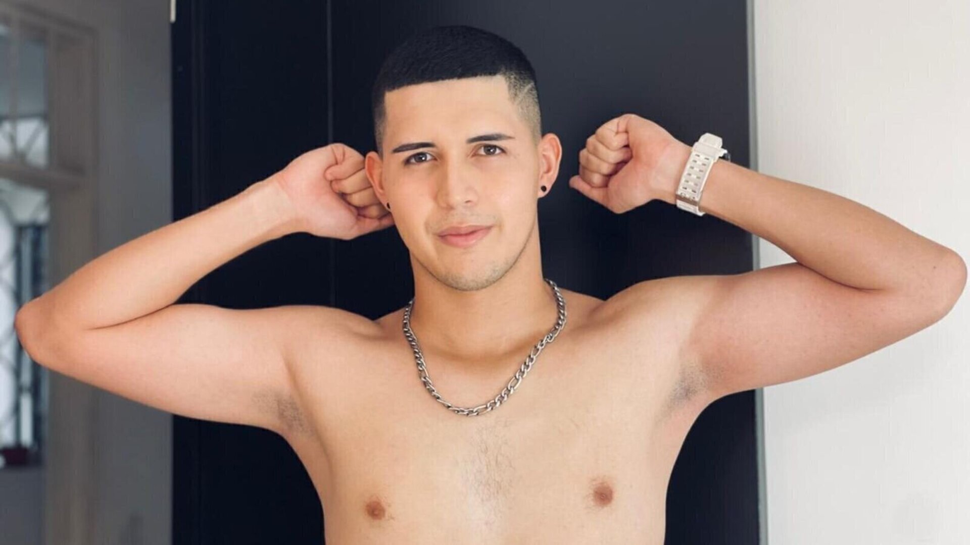 JulianCruz's Live Nude Chat