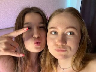 LauraLillian's Live Nude Chat