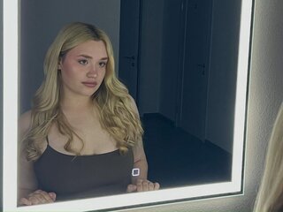 LolaOstin's Live Nude Chat