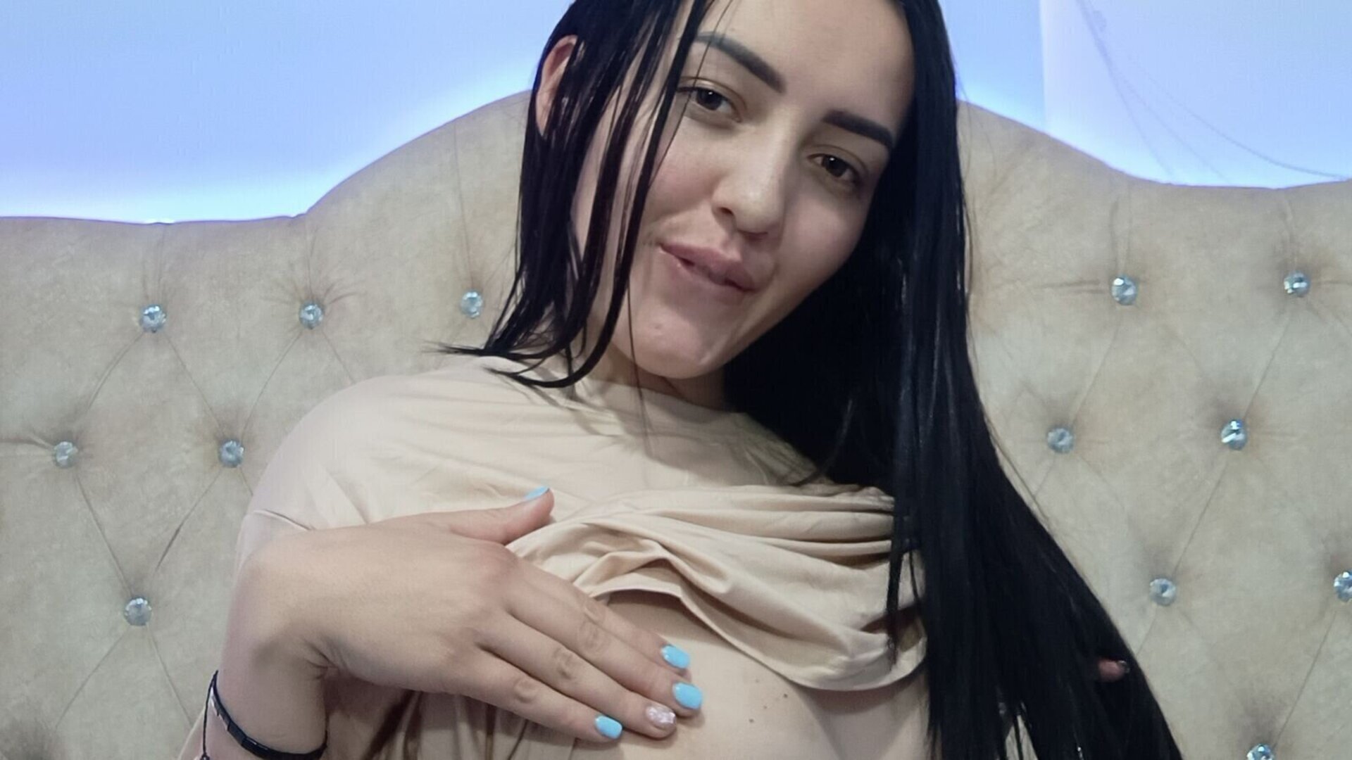 MarlyJhons's Live Nude Chat