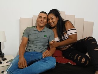 ShailaAndBratt's Live Nude Chat