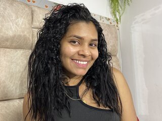 ThamaraShein's Live Nude Chat